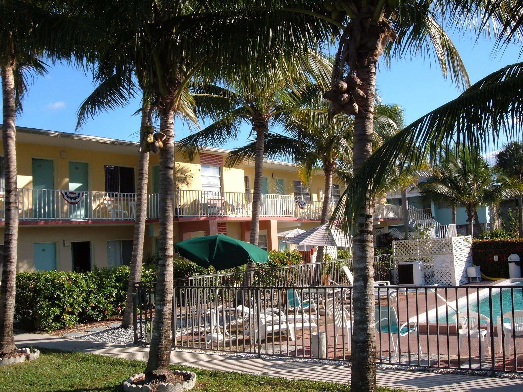 Hideaway Waterfront Resort Κέιπ Κόραλ Εξωτερικό φωτογραφία